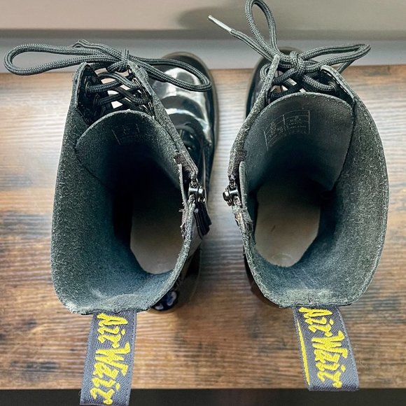 VTG Dr Marten "Dee" Patent Leather Heeled Mid Calf Boots US size 8 (EU39/UK6) - Picture 14 of 14